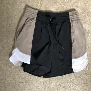 Abercrombie YPB motionTEK High Rise Lines Workout Short